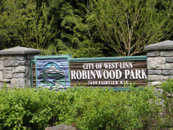 Robinwood Entrance Sign