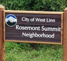Wooden sign that says City of West Linn Rosemont Summit Neighborhood